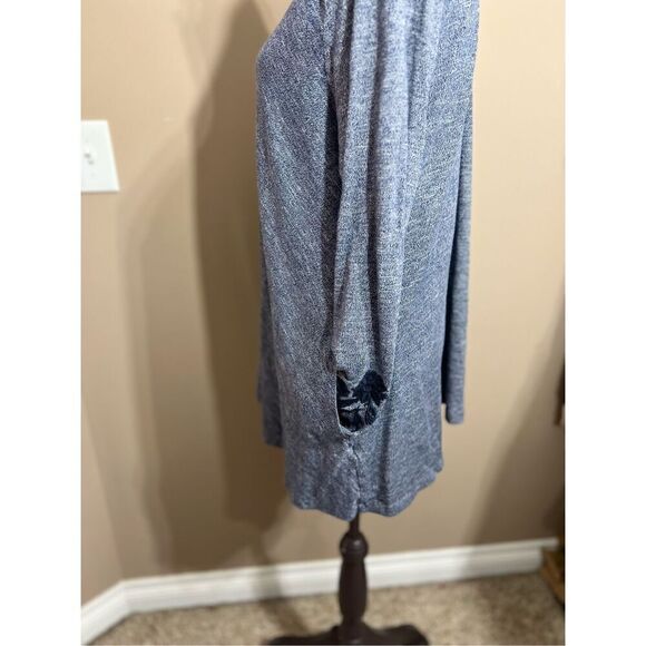 CJ Banks Knit Top Size 1X Heather Blue Pockets Long Sleeve Embroidered Tunic - Picture 10 of 13